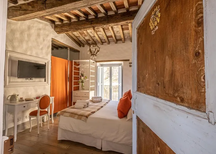 בית חווה Podere Fontanino ארצו