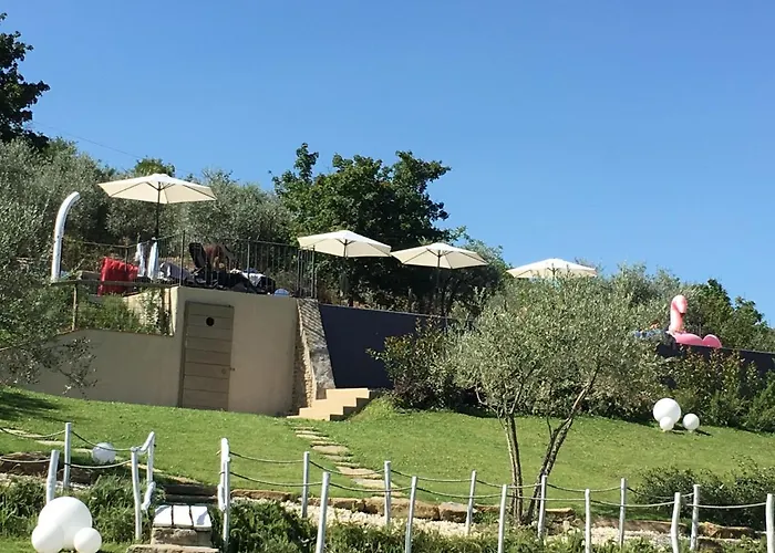 בית חווה Podere Fontanino ארצו